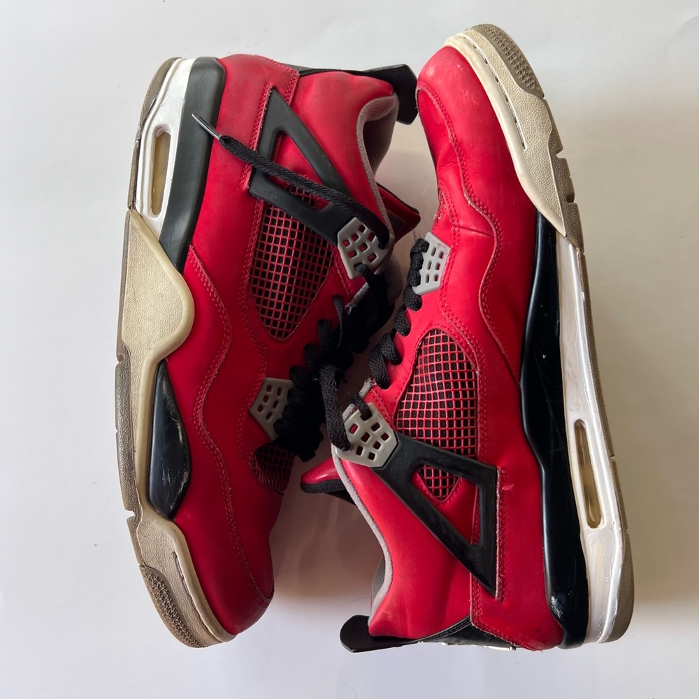 Nike Air Jordan 4 Retro Toro Bravo men’s size 13